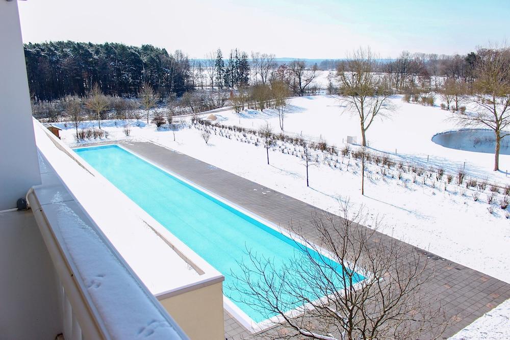 Dorint Marc Aurel Spa & Golf Resort 巴特乔京 外观 照片