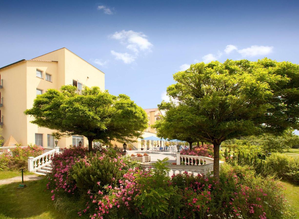 Dorint Marc Aurel Spa & Golf Resort 巴特乔京 外观 照片