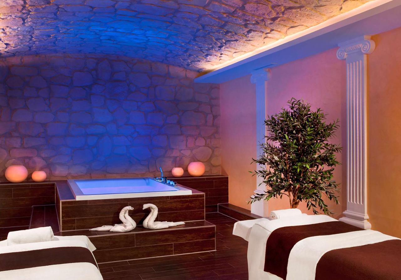 Dorint Marc Aurel Spa & Golf Resort 巴特乔京 外观 照片