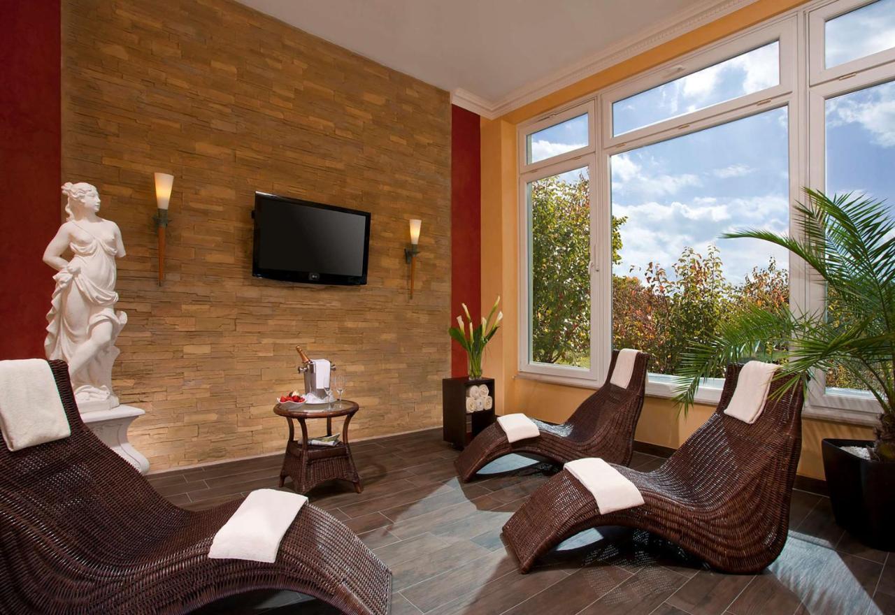 Dorint Marc Aurel Spa & Golf Resort 巴特乔京 外观 照片