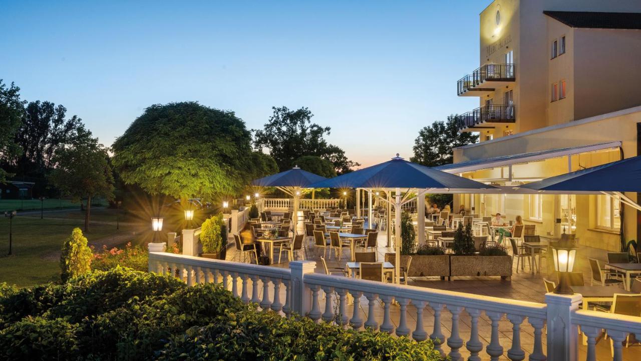 Dorint Marc Aurel Spa & Golf Resort 巴特乔京 外观 照片